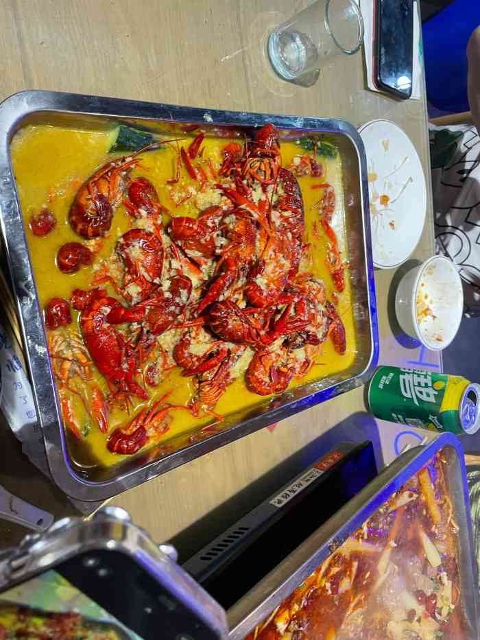 豪情夜宵城(莱蒙都会店)-"上星期五抢到的,星期六和室友约好昨天去吃.