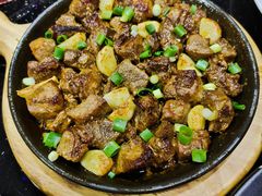 炉火盘烤梅肉-鲜小岛·铜锅涮肉
