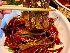 -曼听小寨海鲜烧烤·大连辣炒大王(盖州街店)