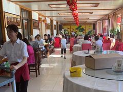 -鸿运美食府