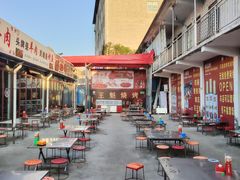 -王魁烧烤美食城(文化西路店)