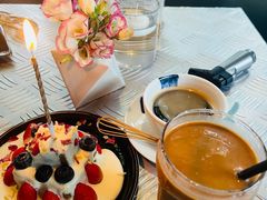 -穹六人间 people 6(岳阳路店)