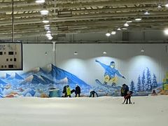 -乔波室内滑雪场