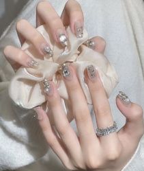 -LILY NAILS美甲美睫