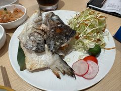 盐烧三文鱼头-万岁寿司(万国店)