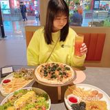 太原街这的还是升级店️ 橙色的主题看着就超有食欲