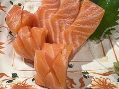 青岛最厚三文鱼-半藏居酒屋(香港花园店)