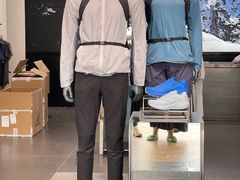 -王府井奥莱临潼小镇(临潼店)