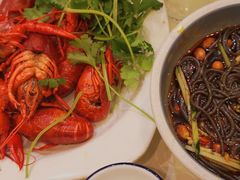 -鲁小三·大骨自助(金山总店)