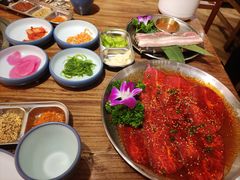 -明洞阿姨·韩式酱蟹烤肉·创意料理(三元桥店)