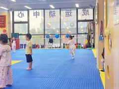 -健成运动中心·体适能跆拳道少儿格斗体考跳绳