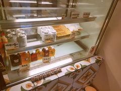 面包甜点陈列柜-RAN BAKERY