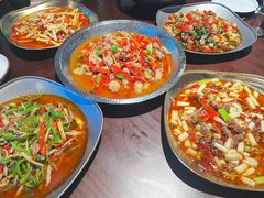 -三叔特色自贡菜(中海国际店)