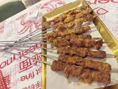 烤羊肉串烤牛肉串-老班长·小龙虾·鲜货烧烤大排档(金街美地店)