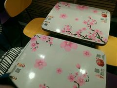 餐具摆设-麦当劳(南京路2店)