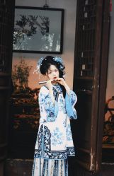 -一揽芳华汉服旗袍体验馆(拙政园店)