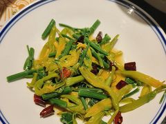 -山城外·非遗酸菜鱼(盛龙广场店)