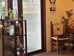 -Café Monson