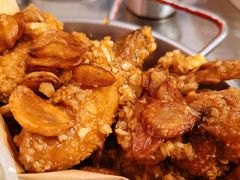 炸鸡翅一半一半-富乐满韩国正宗炸鸡韩国料理(虹泉路店)