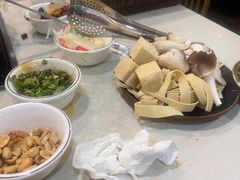 -尚品海鲜肥牛自助火锅(湖明店)
