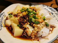 米豆腐拼卷粉-阿婉贵州苗家酸汤鱼(梅林店)