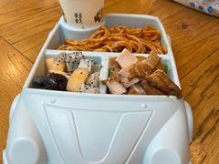 -汽车博物馆主题餐厅