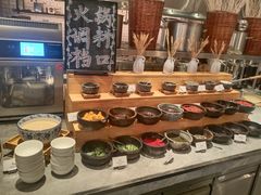 自助调料区-长春富力万达文华酒店-集·味自助餐厅