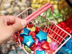 -Laderach 莱德拉(上海环贸iapm店)