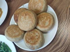 -清真吴记门钉肉饼·喜多利