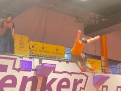 -Tenker Club弹刻极限主题公园 · 蹦床 · 团建 · 生日派对(大关店)