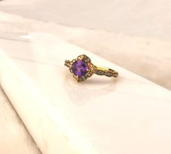 -威德钻石-克拉钻大本营(南京东路店)