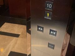 -上海龙之梦万丽酒店