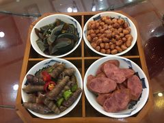 -乔家小院•本地小海鲜•非遗驴肉(万年泉路店)