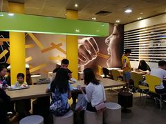 -麦当劳(海岸城店)