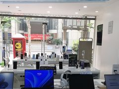 -荣耀授权专卖店(黄浦浙江中路店)
