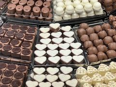 -Laderach 莱德拉(上海环贸iapm店)