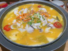 -山城外·非遗酸菜鱼(蜀都万达店)