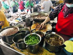 -Kha Mu Charoensang(Silom)