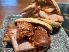 -老天桥酱肉烧饼夹肘子(天桥店)