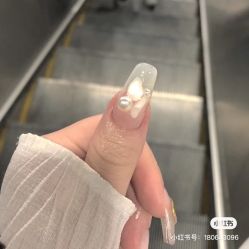 -Pink You美甲洗眉纹绣定制中心