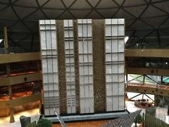 -上海滴水湖皇冠假日酒店