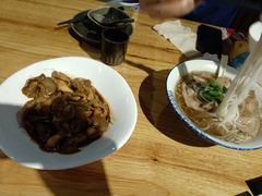 -新会鲜蚝鸡煲(新会总店)