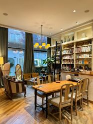 -胤一红帮手工西服定制(日湖店)