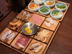 -银米·云南传统过桥米线(双廊黑金冠店)