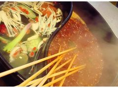 鸳鸯锅-钢管厂五区小郡肝串串香(南山店)