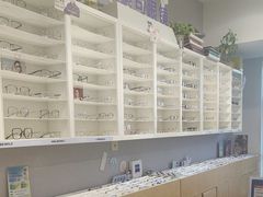 -天空之镜眼镜店蔡司依视路授权店(天通苑店)