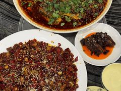 -江湖黑大兔(杨家坪店)