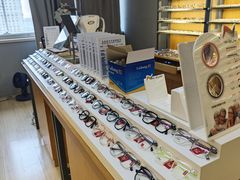 -优医视平价眼镜蔡司依视路折扣工厂店(德胜门店)