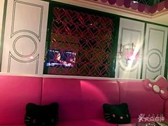-V-SHOW主题KTV(新城店)