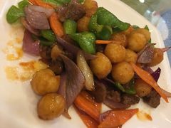 -鹤乡东北菜(崮山路店)
